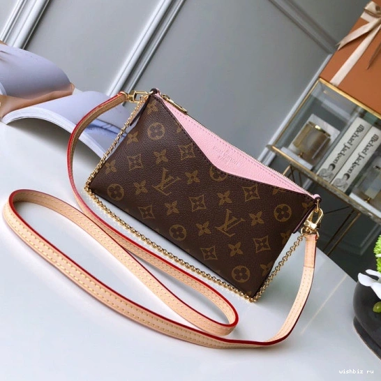 WIS Louis Vuitton CHANELUTCH PALLAS 0807